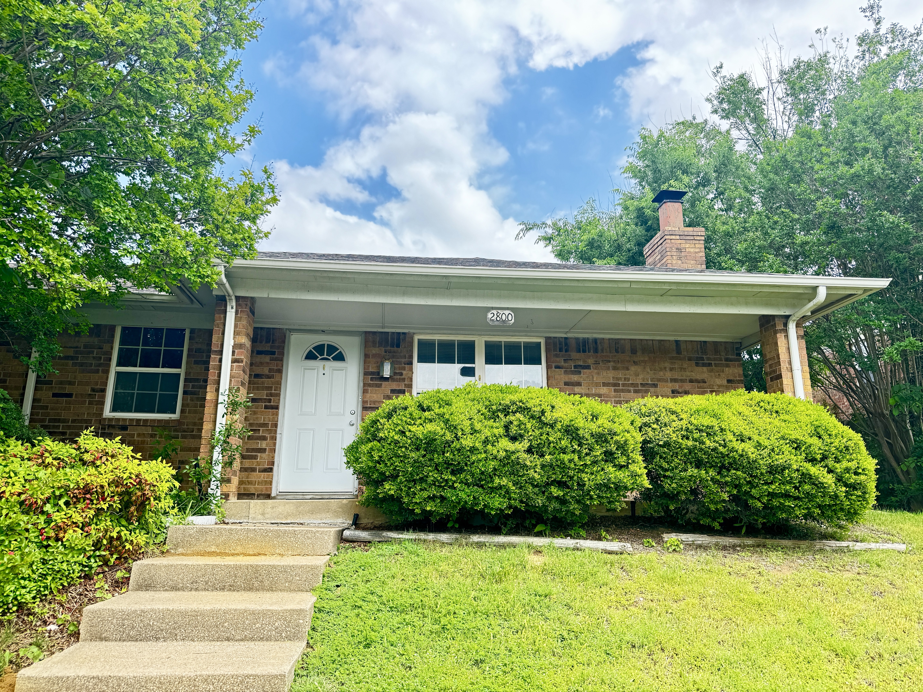 2800 Shady Grove Drive - 1